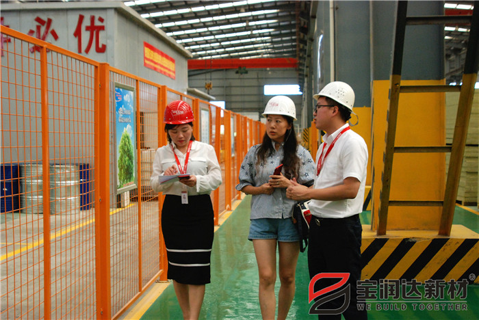 迪拜客戶來訪寶潤達(dá)參觀考察 洽談合作