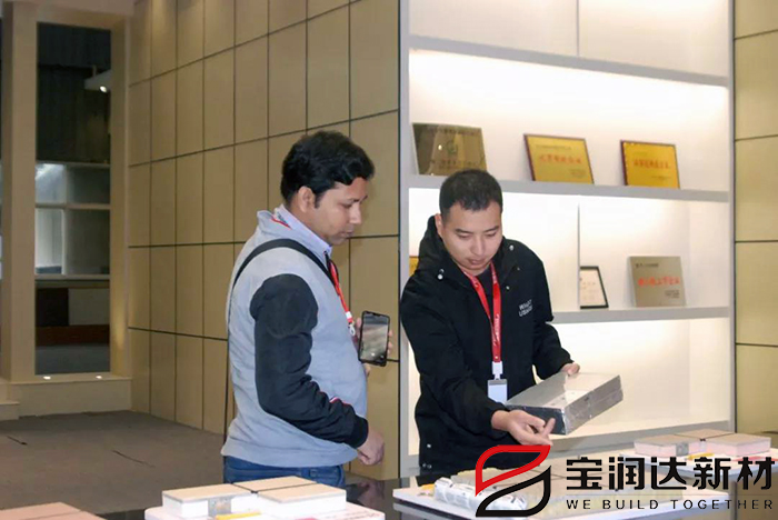 孟加拉國客戶來訪寶潤達(dá)驗(yàn)貨