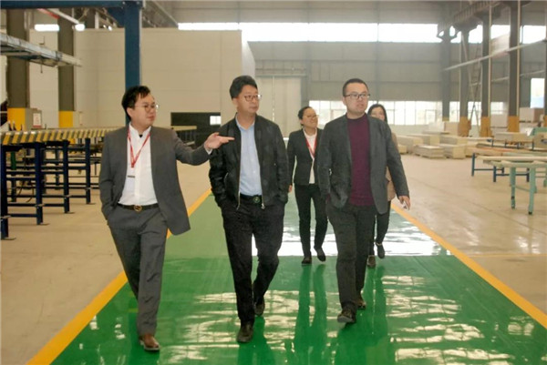 合作共享，同創(chuàng)未來！鑫光正集團董事長一行來訪寶潤達參觀交流