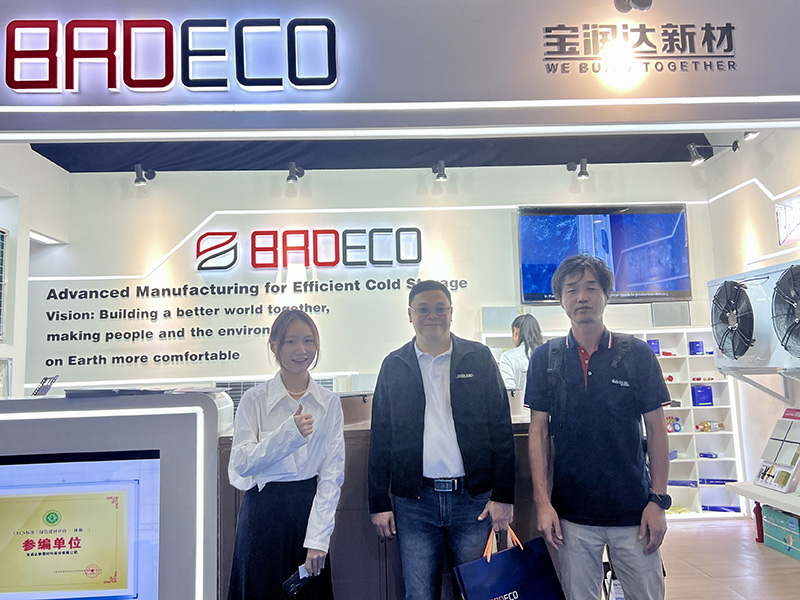 寶潤達(dá)新材印尼展會現(xiàn)場.jpg 寶潤達(dá)新材印尼展會現(xiàn)場.jpg